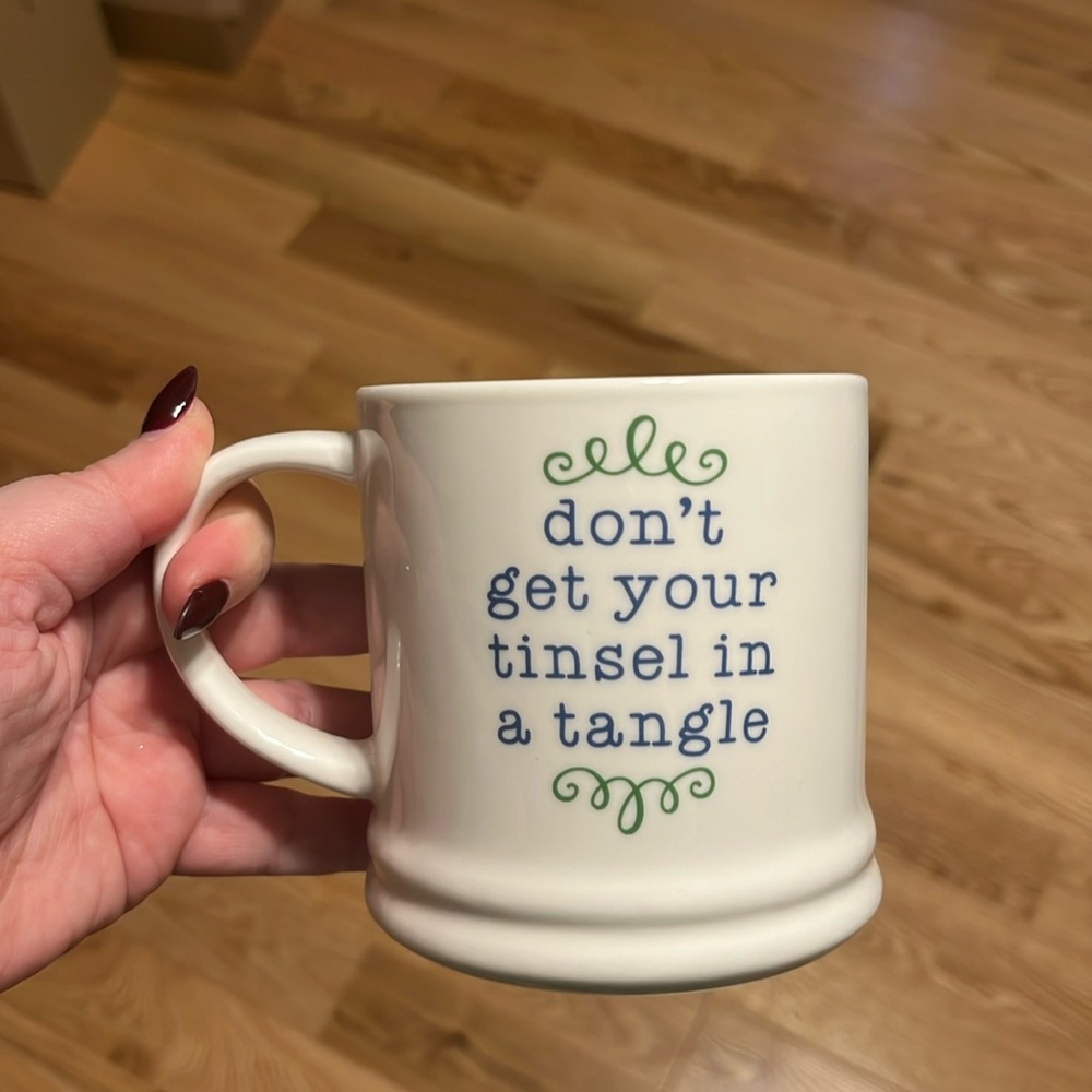 CHRISTMAS PORCELAIN MUG